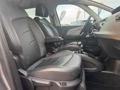 Citroën C4 Spacetourer 2020 - 16700 EUR, 124190 km - AUTO.MOTO.pt - 124190km - foto 21 de 26