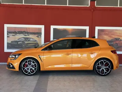 Renault Mégane 2019 - 49990 EUR, 11812 km - AUTO.MOTO.pt - 11812km - foto 12 de 25