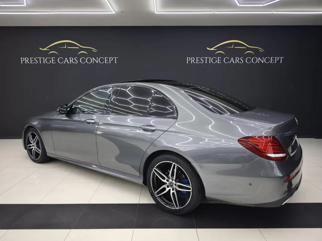 Mercedes-Benz E 220 2018 - 32950 EUR, 118099 km - AUTO.MOTO.pt - 118099km - foto 5 de 48