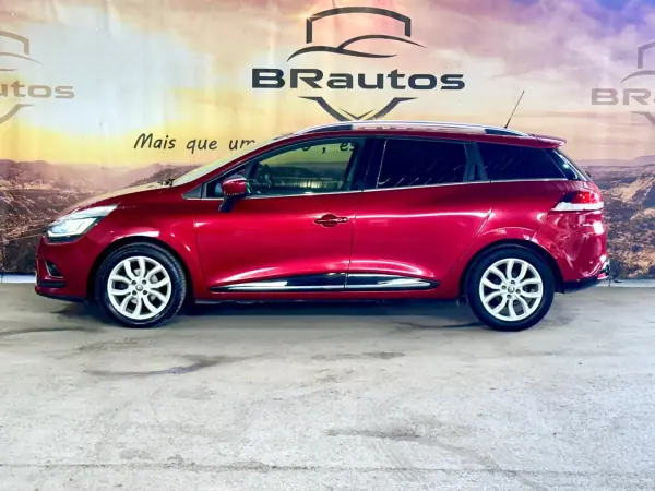 Renault Clio Sport Tourer 2017 - 13900 EUR, 192695 km - AUTO.MOTO.pt - 192695km - foto 4 de 25