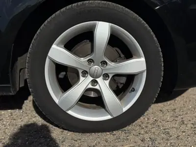 Audi A1 Sportback 2014 - 11500 EUR, 152000 km - AUTO.MOTO.pt - 152000km - foto 36 de 43