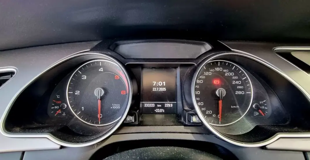 Audi A5 Cabrio 2013 - 14900 EUR, 233000 km - 233000km - foto 8 de 20