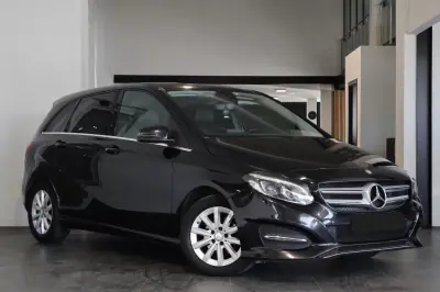 Mercedes-Benz MB180 2017 - 17450 EUR, 158282 km - AUTO.MOTO.pt - 158282km - foto 1 de 18