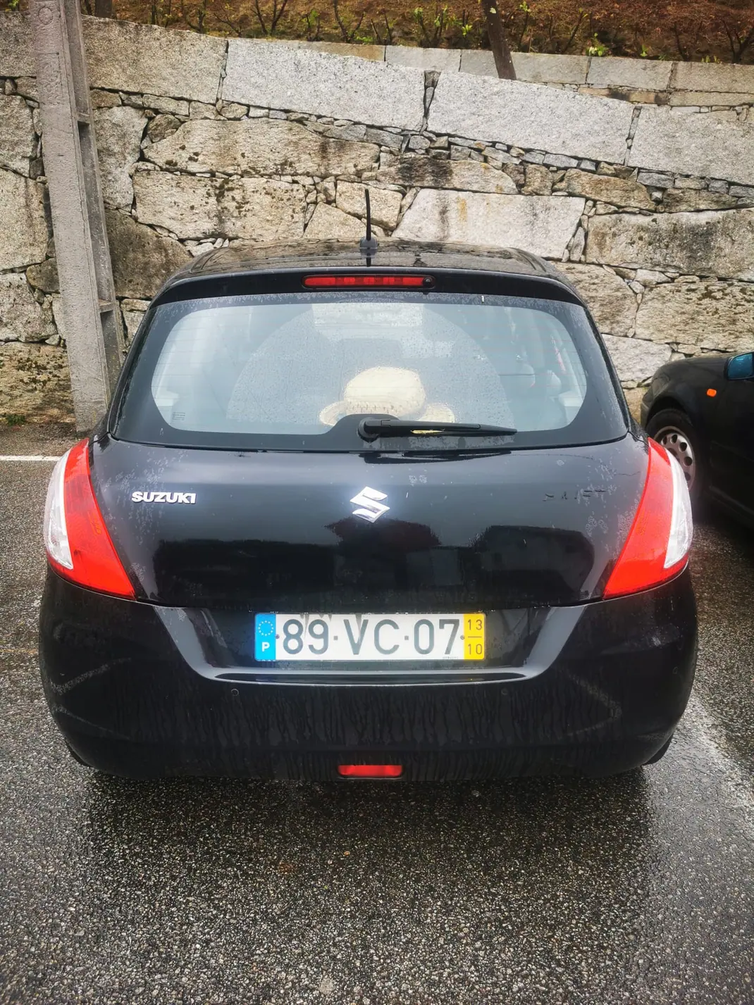 Suzuki Swift 2013 - 6000 EUR, 215000 km - AUTO.MOTO.pt - 215000km - foto 1 de 7