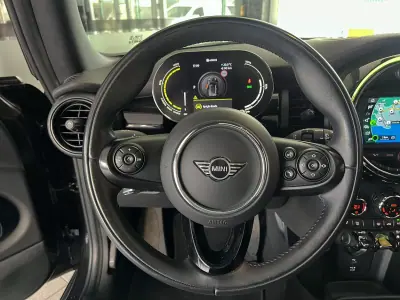 MINI Electric 2020 - 17800 EUR, 55687 km - AUTO.MOTO.pt - 55687km - foto 8 de 27