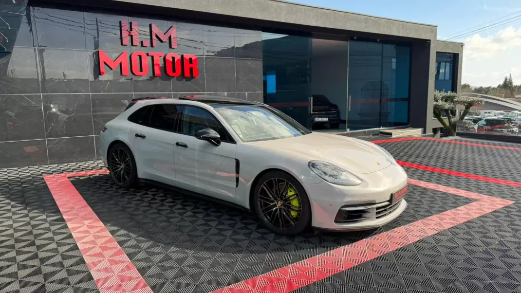 Porsche Panamera Sport Turismo 2018 - 72900 EUR, 99200 km - AUTO.MOTO.pt - 99200km - foto 2 de 16