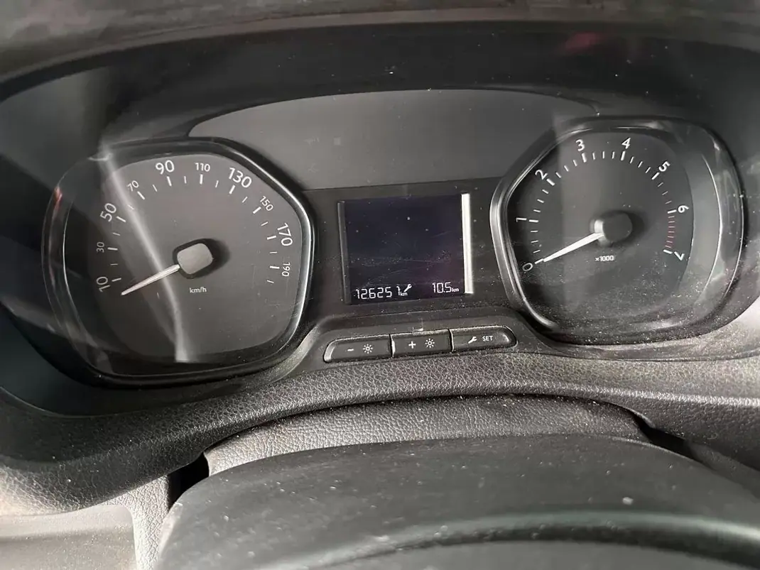 Citroën Jumpy 2019 - 17990 EUR, 126251 km - AUTO.MOTO.pt - 126251km - foto 8 de 14