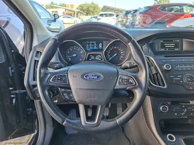 Ford Focus 2018 - 9850 EUR, 109500 km - AUTO.MOTO.pt - 109500km - foto 16 de 26