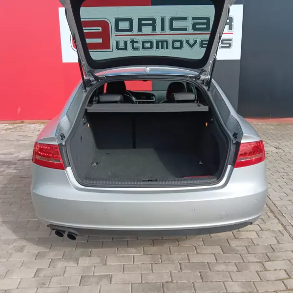 Audi A5 Sportback 2011 - 17500 EUR, 120459 km - AUTO.MOTO.pt - 120459km - foto 10 de 31