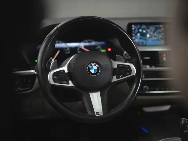 BMW X3 2018 - 35990 EUR, 137000 km - AUTO.MOTO.pt - 137000km - foto 18 de 25