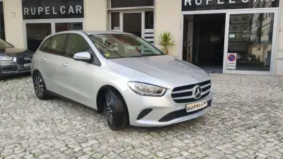Mercedes-Benz B 180 2021 - 28900 EUR, 62291 km - AUTO.MOTO.pt - 62291km - foto 2 de 22