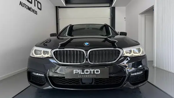 BMW 520 2017 - 21990 EUR, 262000 km - AUTO.MOTO.pt - 262000km - foto 3 de 40