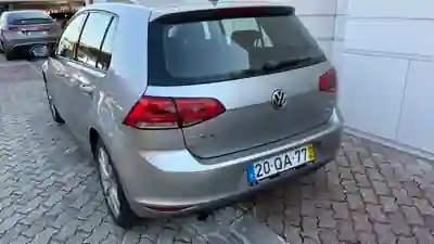 Volkswagen Golf 2015 - 11500 EUR, 196000 km - AUTO.MOTO.pt - 196000km - foto 3 de 7