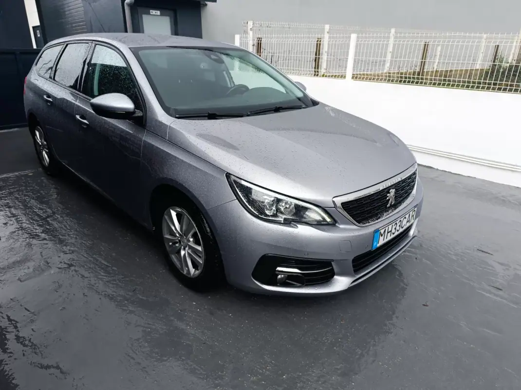 Peugeot 308 2020 - 13900 EUR, 168102 km - AUTO.MOTO.pt - 168102km - foto 2 de 28