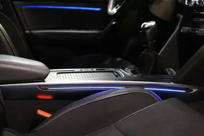 Renault Mégane Sport Tourer 2022 - 15900 EUR, 141000 km - AUTO.MOTO.pt - 141000km - foto 14 de 30