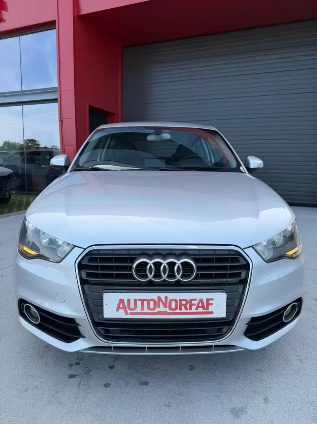 Audi A1 2012 - 10000 EUR, 252568 km - 252568km - foto 2 de 17