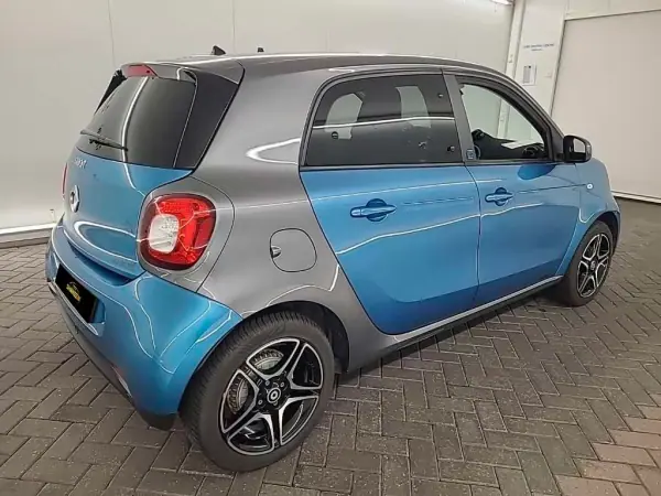 Smart ForFour 2021 - 11900 EUR, 64913 km - 64913km - foto 3 de 12