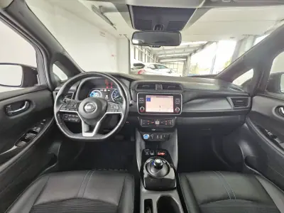 Nissan Leaf 2019 - 19500 EUR, 25097 km - AUTO.MOTO.pt - 25097km - foto 29 de 41