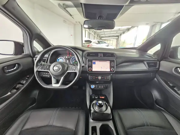 Nissan Leaf 2019 - 19500 EUR, 25097 km - AUTO.MOTO.pt - 25097km - foto 29 de 41