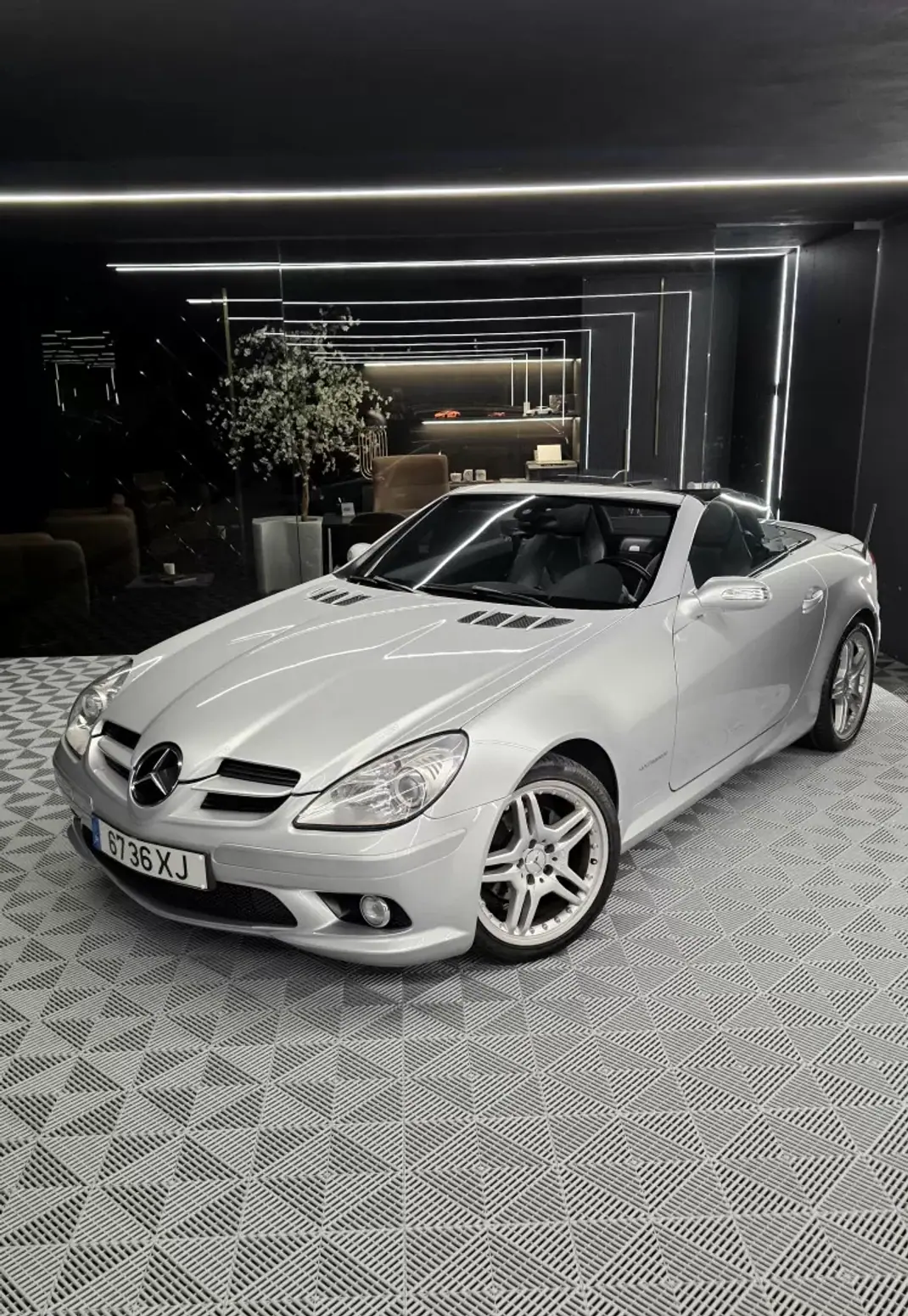 Mercedes-Benz SLK 200 2004 - 16750 EUR, 124000 km - AUTO.MOTO.pt - 124000km - foto 1 de 24