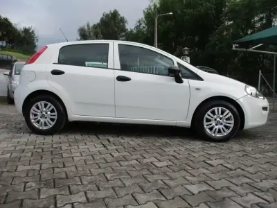 Fiat Punto 2018 - 8000 EUR, 170000 km - 170000km - foto 8 de 24