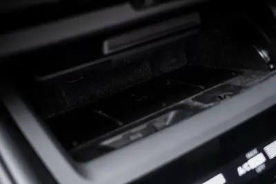 Porsche Macan 2025 - 83990 EUR, 15400 km - AUTO.MOTO.pt - 15400km - foto 27 de 49