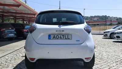 Renault Zoe 2022 - 16450 EUR, 92161 km - AUTO.MOTO.pt - 92161km - foto 6 de 9