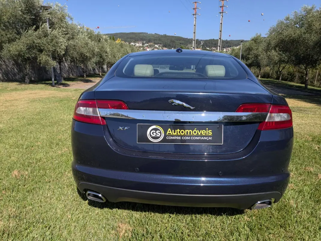 Jaguar XF 2008 - 8990 EUR, 330000 km - 330000km - foto 5 de 17