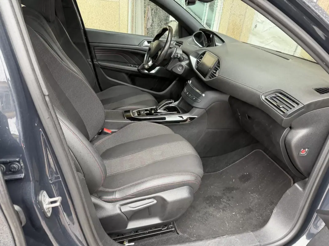 Peugeot 308 SW 2020 - 15900 EUR, 171000 km - AUTO.MOTO.pt - 171000km - foto 9 de 9