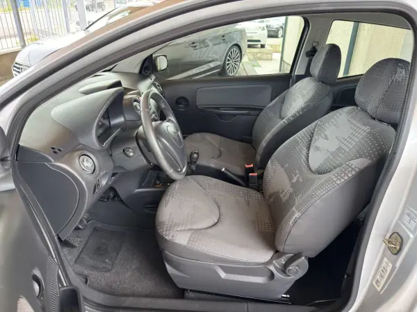 Citroën C2 2005 - 4450 EUR, 64259 km - AUTO.MOTO.pt - 64259km - foto 12 de 26