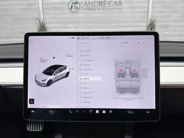 Tesla Model 3 2021 - 27950 EUR, 49088 km - AUTO.MOTO.pt - 49088km - foto 18 de 59
