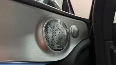 Mercedes-Benz C 63 AMG 2016 - 77990 EUR, 60883 km - AUTO.MOTO.pt - 60883km - foto 25 de 37