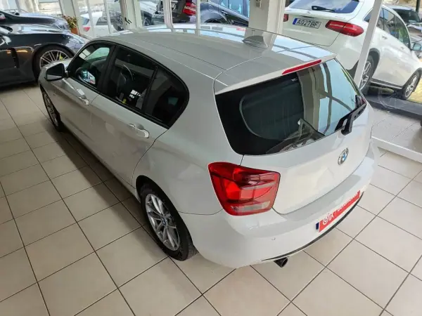 BMW 116 2013 - 10500 EUR, 215000 km - AUTO.MOTO.pt - 215000km - foto 8 de 33