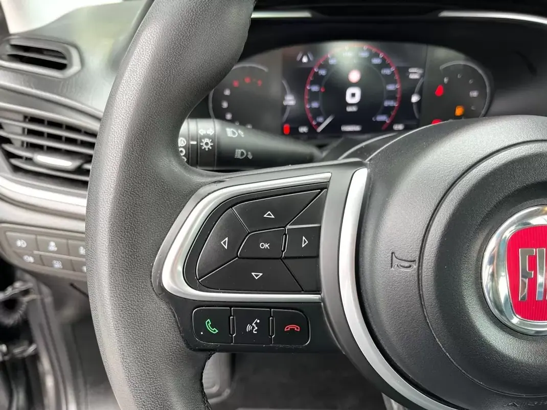 Fiat Tipo 2021 - 11900 EUR, 116480 km - AUTO.MOTO.pt - 116480km - foto 11 de 34