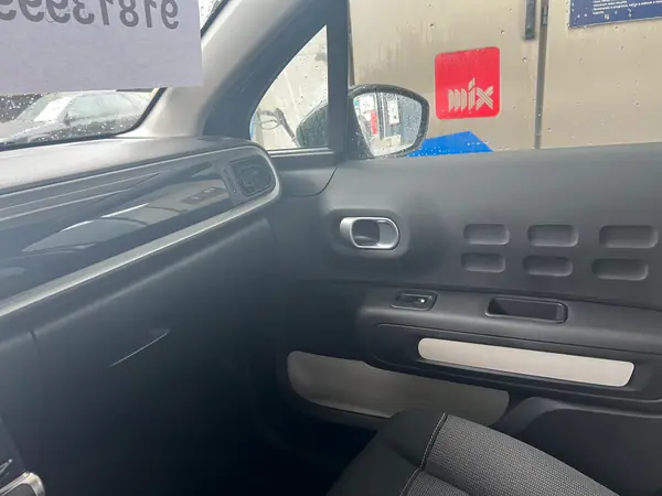 Citroën C3 2019 - 9990 EUR, 80000 km - AUTO.MOTO.pt - 80000km - foto 13 de 13