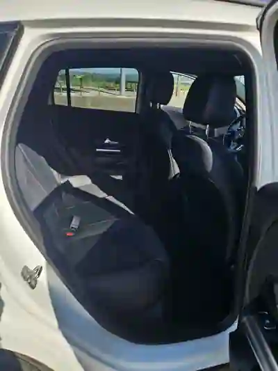 Mercedes-Benz GLA 250 2024 - 40000 EUR, 44350 km - AUTO.MOTO.pt - 44350km - foto 9 de 14