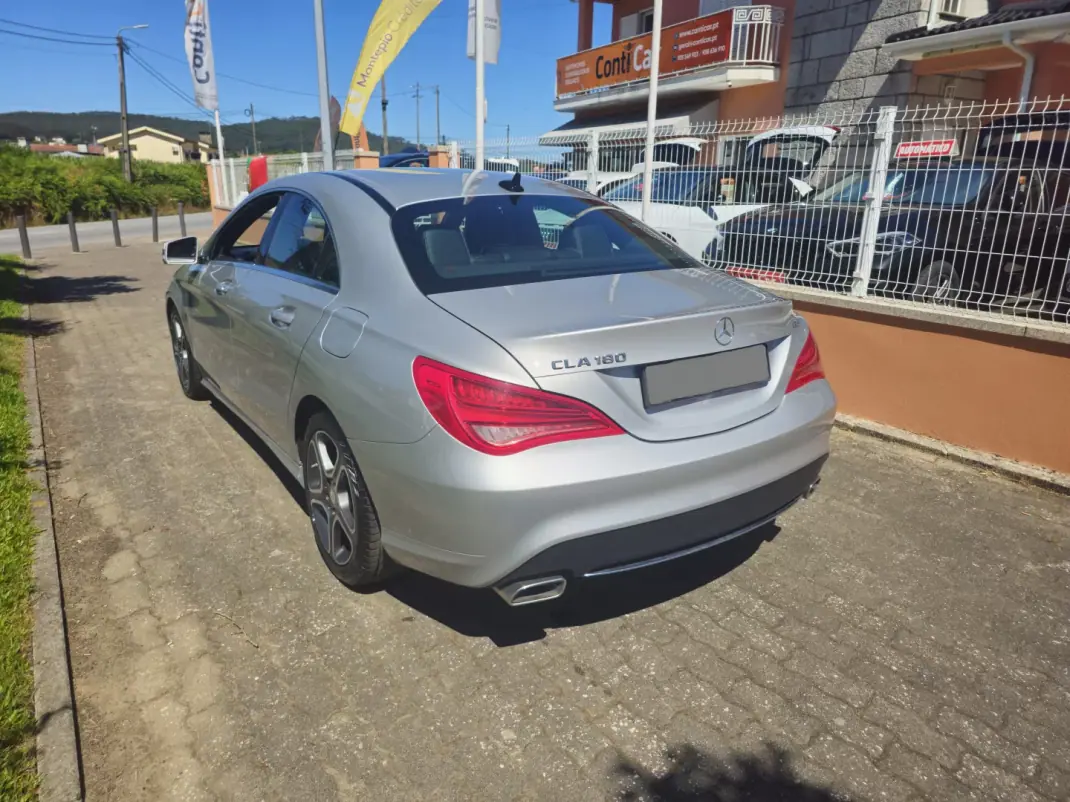 Mercedes-Benz CLA 180 2015 - 15750 EUR, 144250 km - 144250km - foto 6 de 14