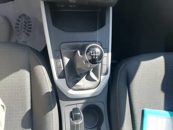 SEAT Arona 2023 - 16750 EUR, 77000 km - 77000km - foto 6 de 14