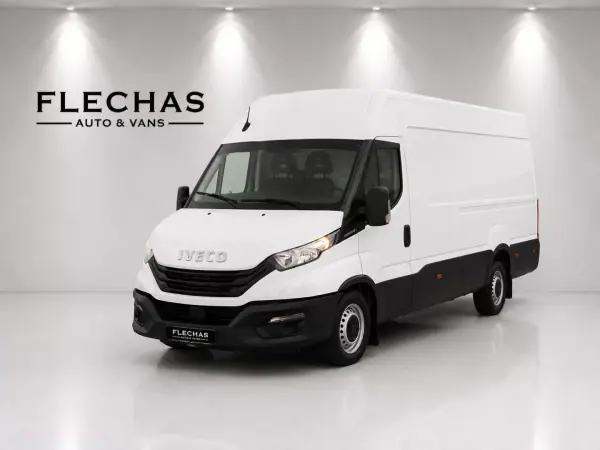Iveco Daily 2024 - 36000 EUR, 55000 km - AUTO.MOTO.pt - 55000km - foto 2 de 11