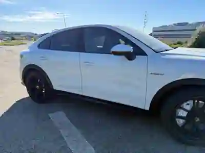 Porsche Cayenne Coupé 2020 - 55990 EUR, 184520 km - AUTO.MOTO.pt - 184520km - foto 2 de 20