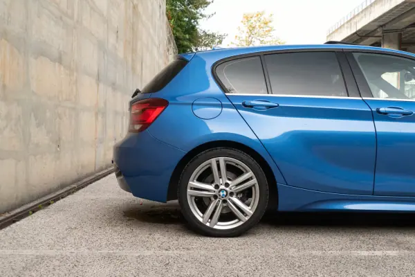 BMW 120 2013 - 16990 EUR, 170000 km - AUTO.MOTO.pt - 170000km - foto 8 de 37