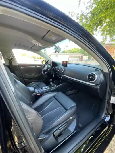 Audi A3 Limousine 2014 - 17000 EUR, 149000 km - AUTO.MOTO.pt - 149000km - foto 12 de 27