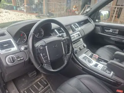 Land Rover Range Rover Sport 2012 - 23500 EUR, 114000 km - 114000km - foto 17 de 19