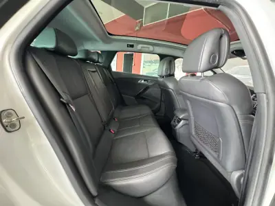 Peugeot 508 SW 2011 - 6990 EUR, 312595 km - AUTO.MOTO.pt - 312595km - foto 12 de 20