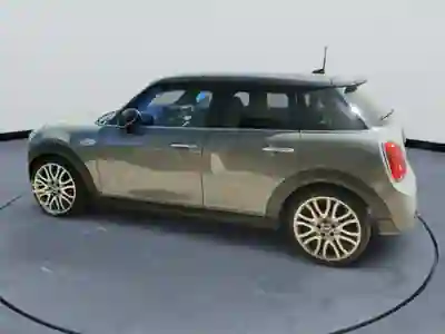 MINI 5 Portas 2016 - 15500 EUR, 184000 km - AUTO.MOTO.pt - 184000km - foto 2 de 6