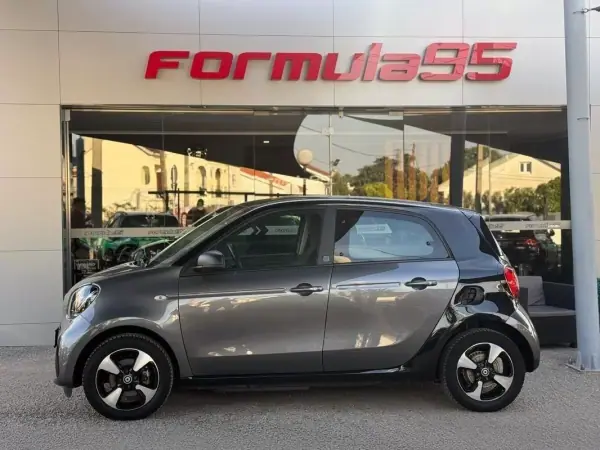 Smart ForFour 2020 - 12990 EUR, 37813 km - AUTO.MOTO.pt - 37813km - foto 3 de 17