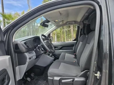 Citroën Jumpy 2017 - 13500 EUR, 245000 km - AUTO.MOTO.pt - 245000km - foto 10 de 11