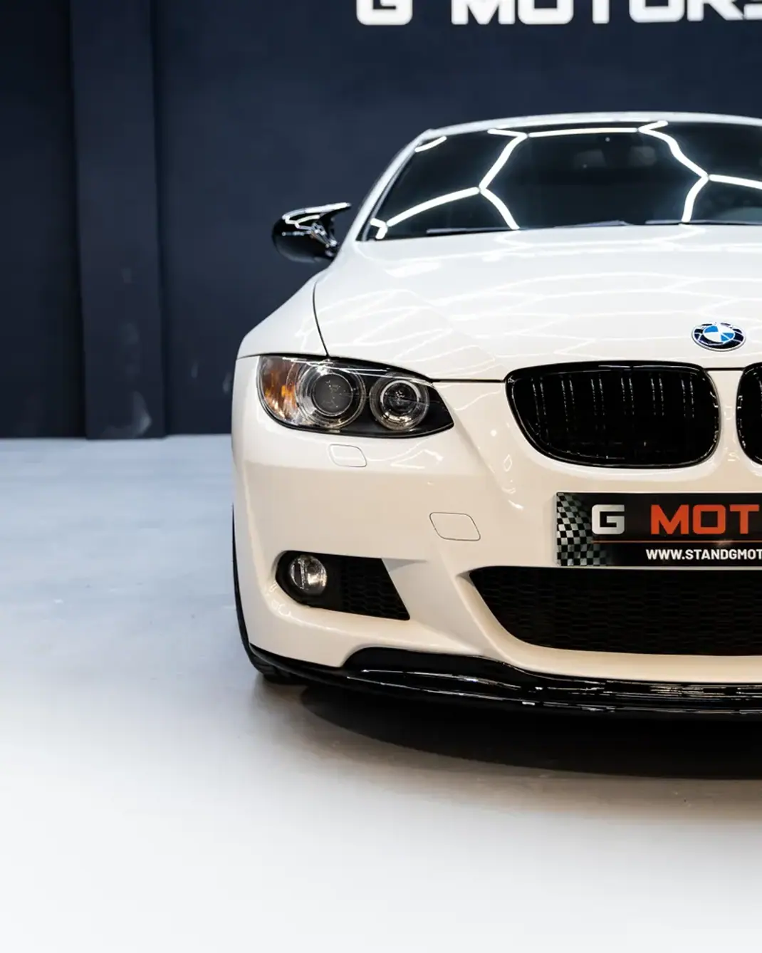 BMW 320 2009 - 15500 EUR, 259900 km - AUTO.MOTO.pt - 259900km - foto 8 de 16