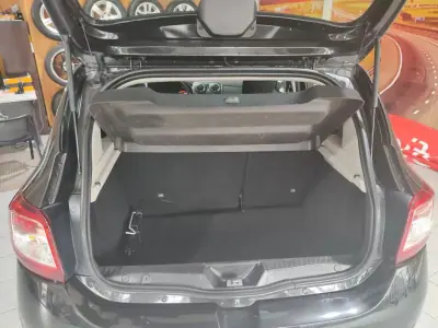 Dacia Sandero 2015 - 12900 EUR, 116000 km - AUTO.MOTO.pt - 116000km - foto 5 de 16