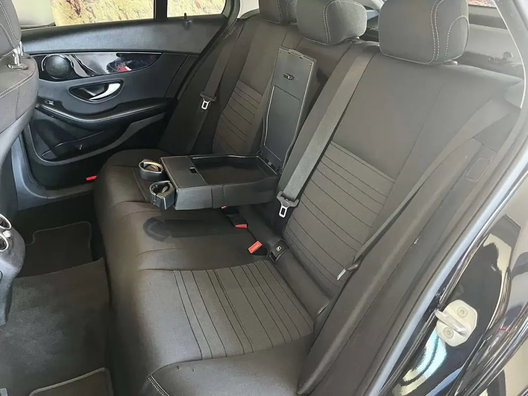 Mercedes-Benz C 300 2020 - 23800 EUR, 127619 km - 127619km - foto 22 de 25